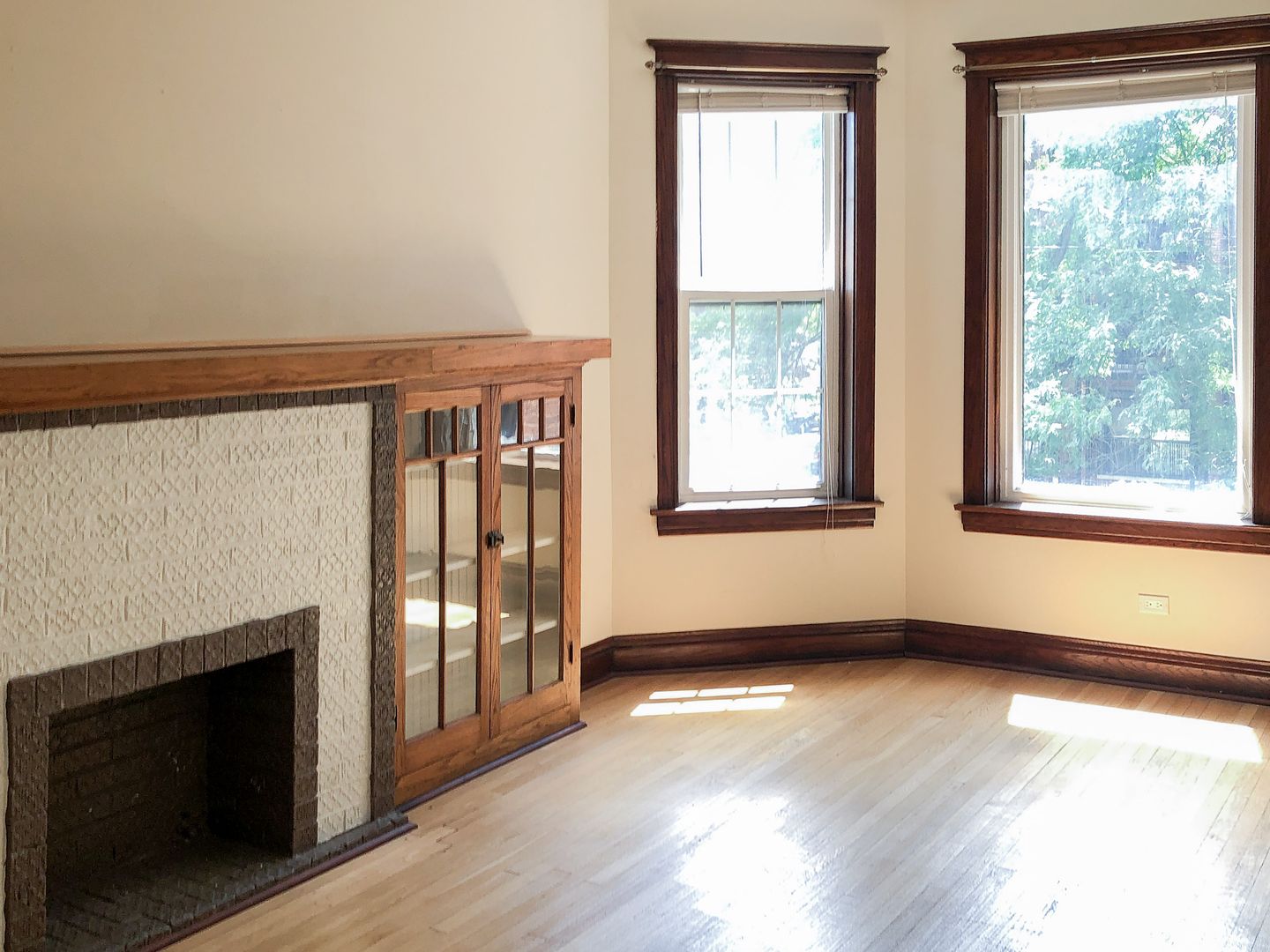 Chicago Apartment: 1436 W. Addison St.