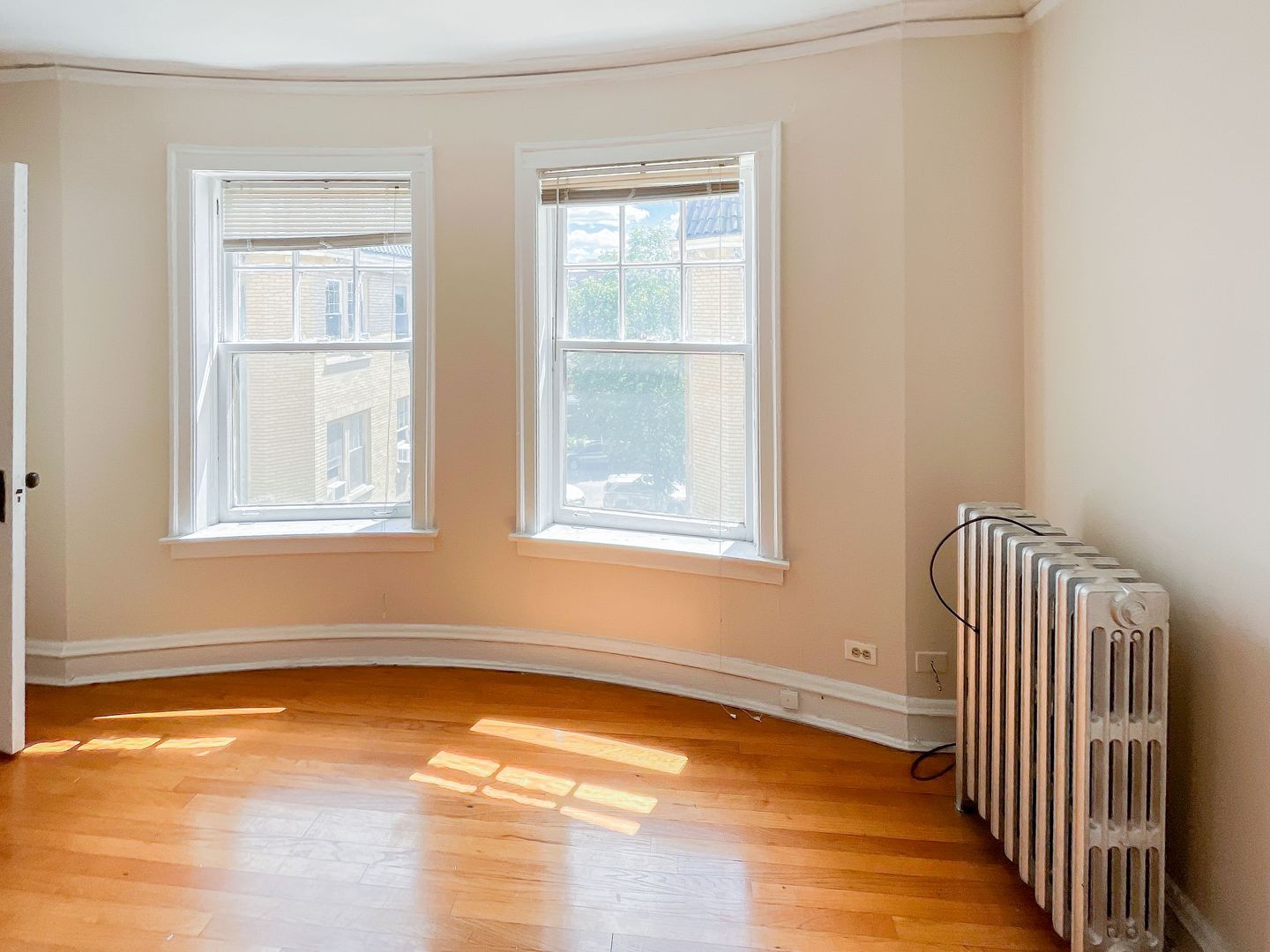 Chicago Apartment: 4500 N. Ashland Ave.