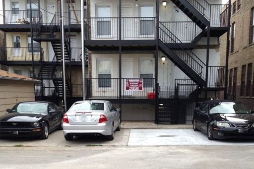 Parking Available - Ravenswood - Wolcott & Leland