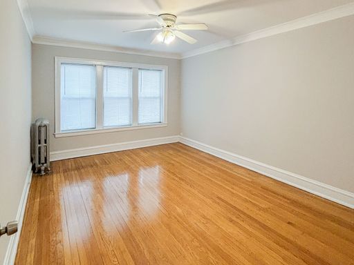 Beautiful 2-Bed // Central AC // In-Unit Laundry // Ravenswood – photo 1