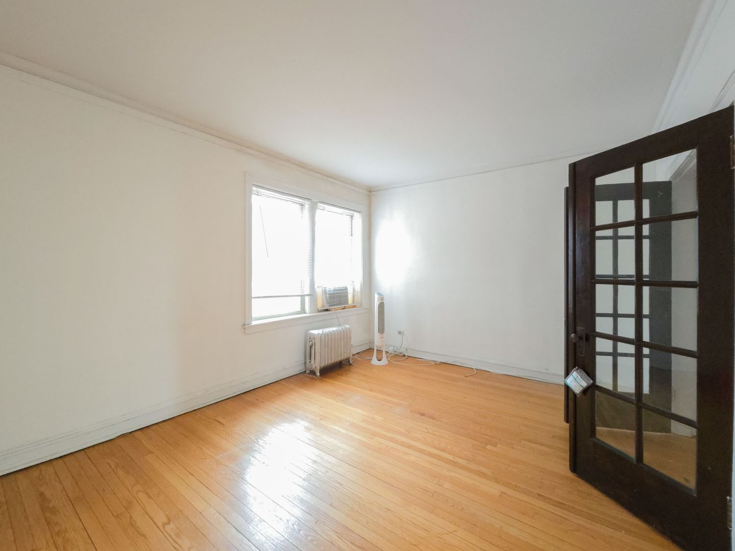 Chicago Apartment: 4501 N. Greenview Ave.