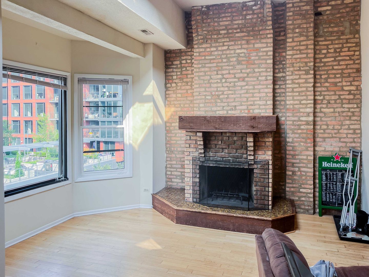 Chicago Apartment: 2519 N. Lincoln Ave.