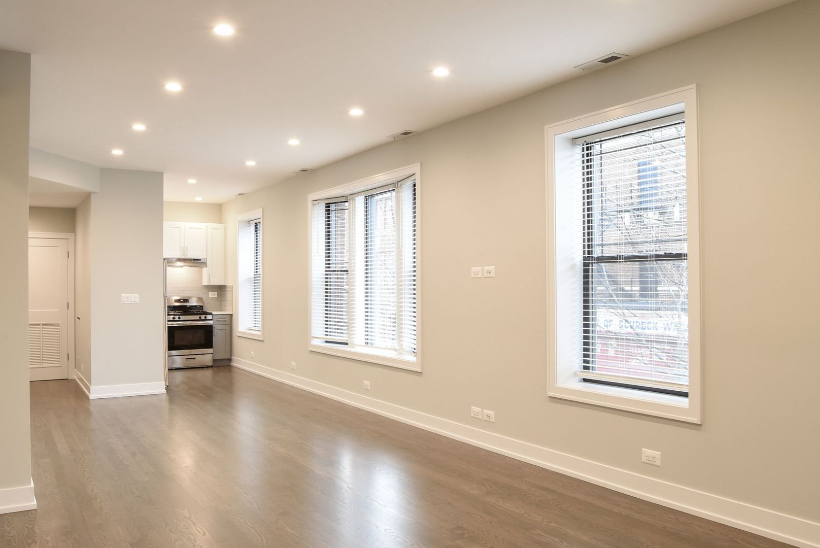 Chicago Apartment: 3054 N. Greenview Ave.