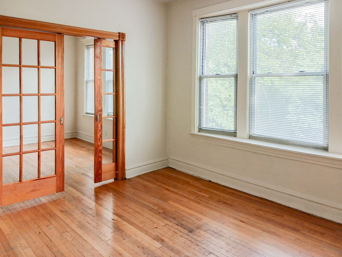 Chicago Apartment: 5100 N. Winchester Ave.