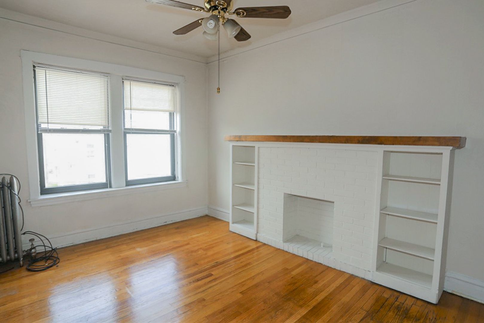 Chicago Apartment: 4844 N. Rockwell St.