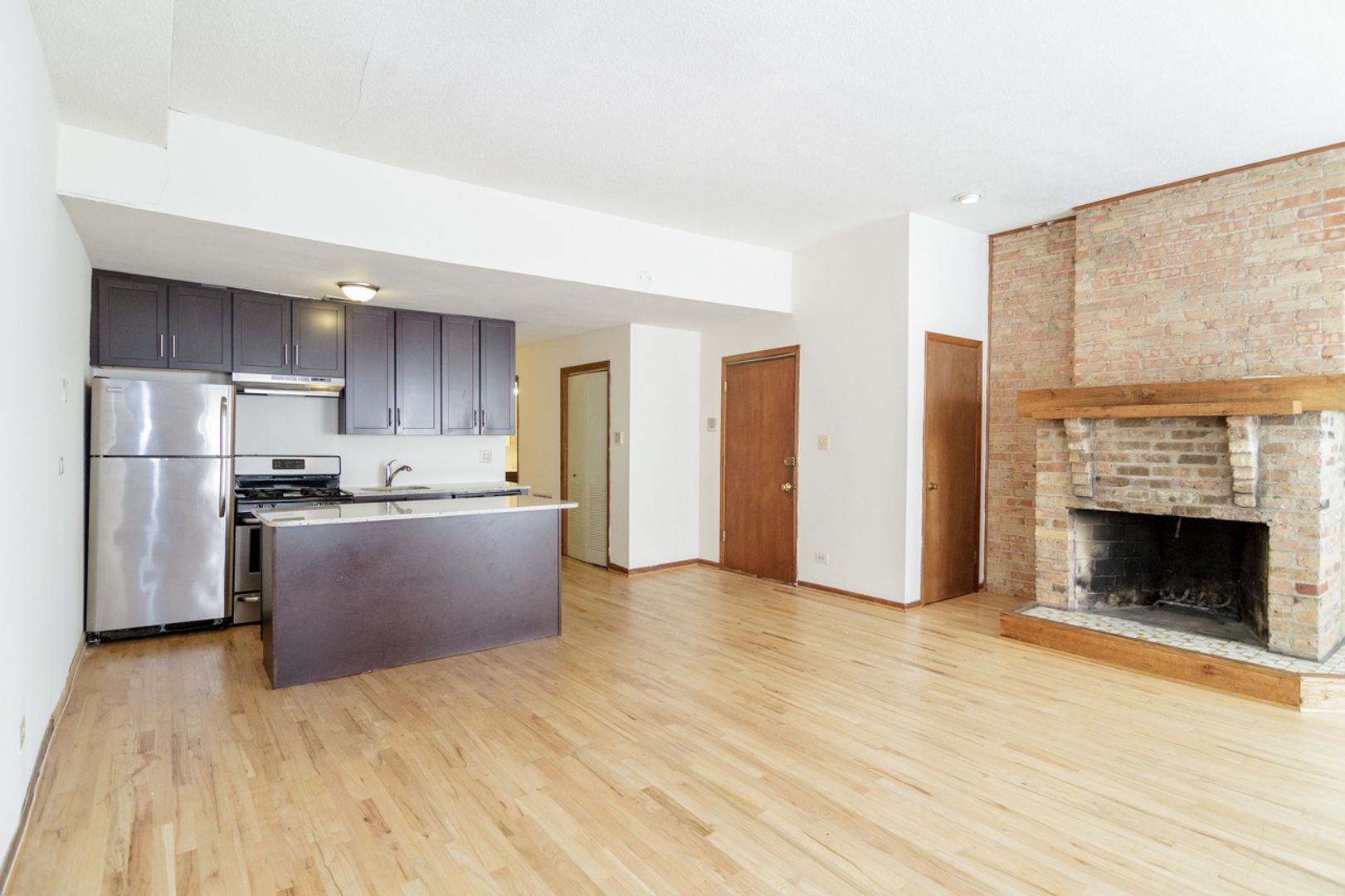 Chicago Apartment: 2519 N. Lincoln Ave.