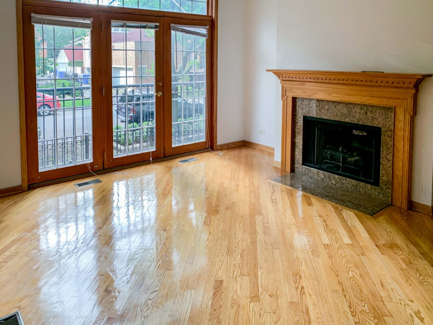 Chicago Apartment: 2714 N. Wayne Ave.