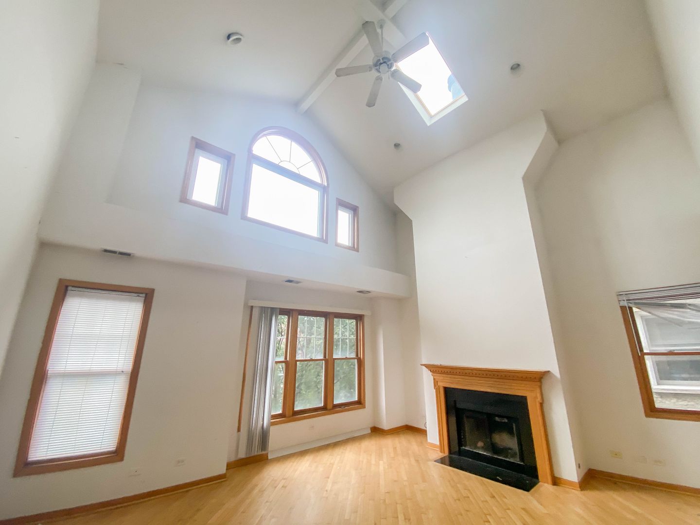 Chicago Apartment: 2715 N. Wayne Ave.