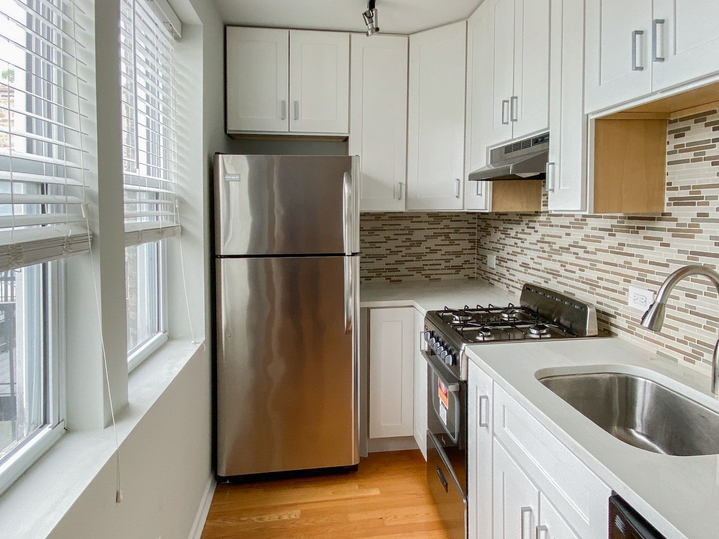 Chicago Apartment: 2520 W. Leland Ave.