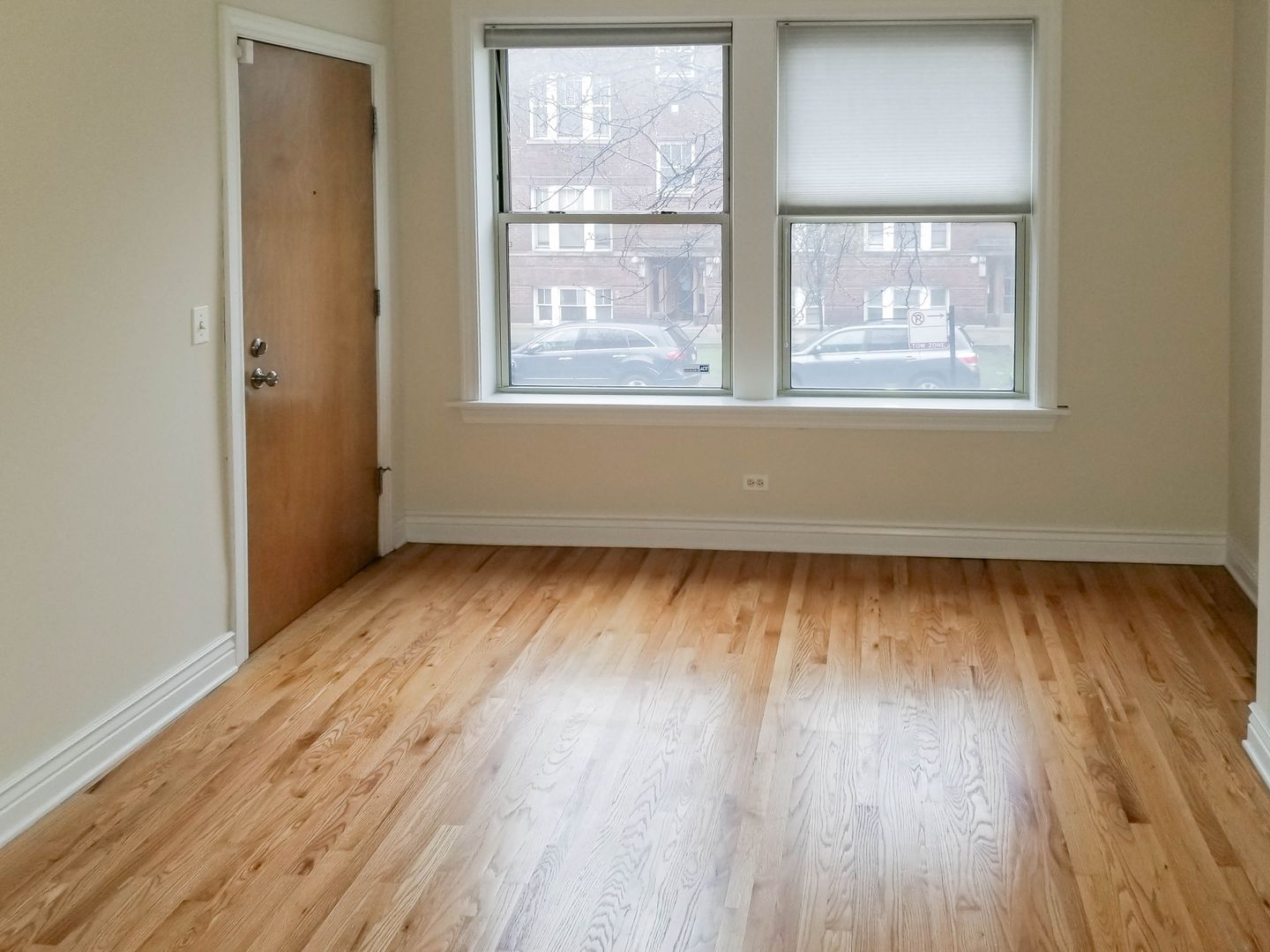 Chicago Apartment: 1210 W. Waveland Ave.