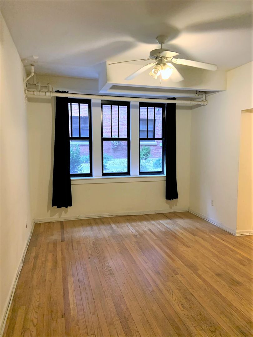 Chicago Apartment: 630 W. Arlington Pl.