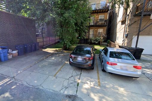 Parking Available! Grace & Southport – photo 1