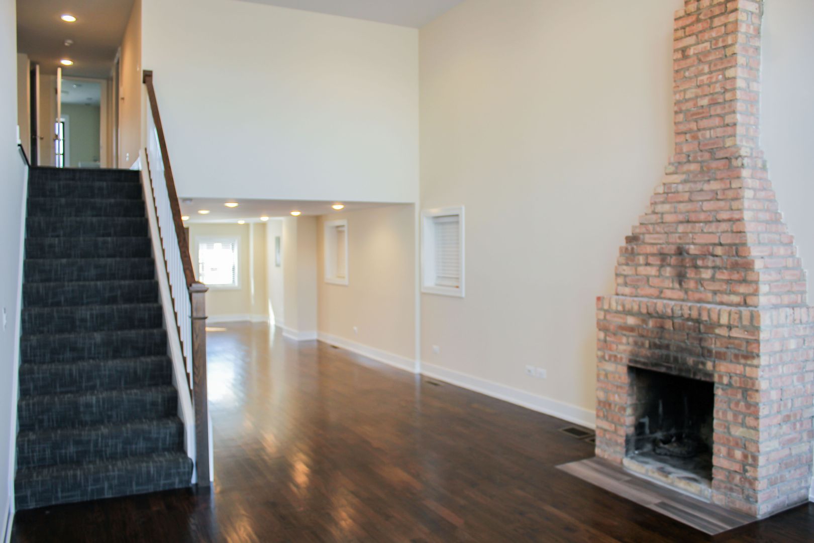 Chicago Apartment: 2600 N. Racine Ave.