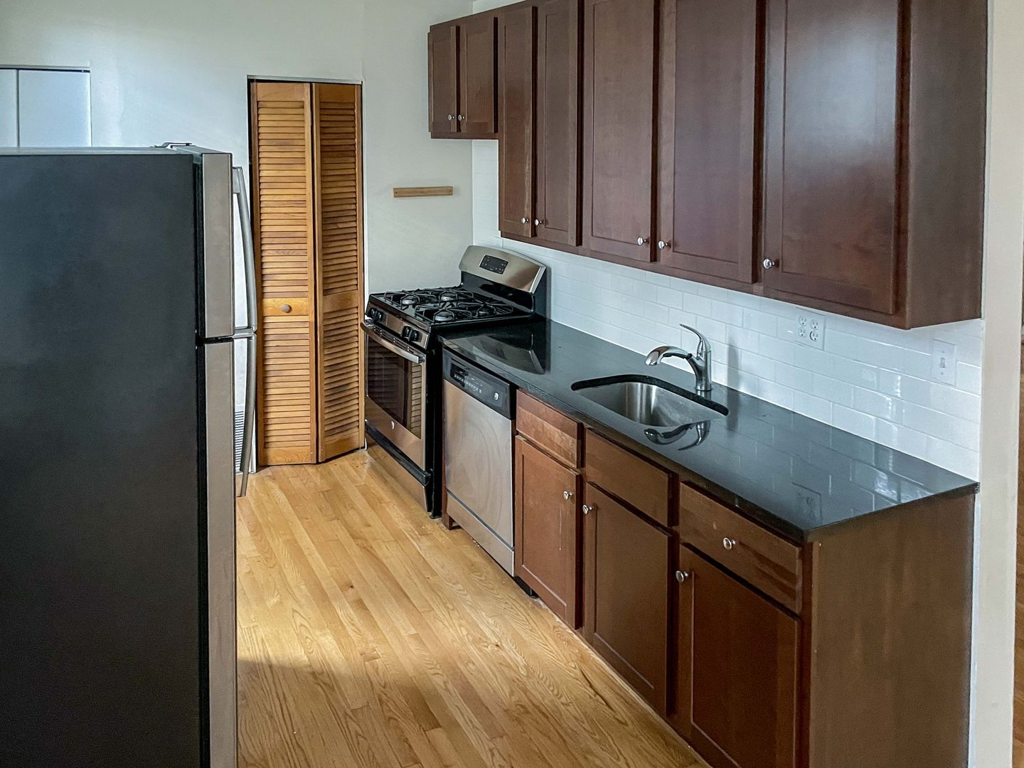 Chicago Apartment: 2600 N. Racine Ave.