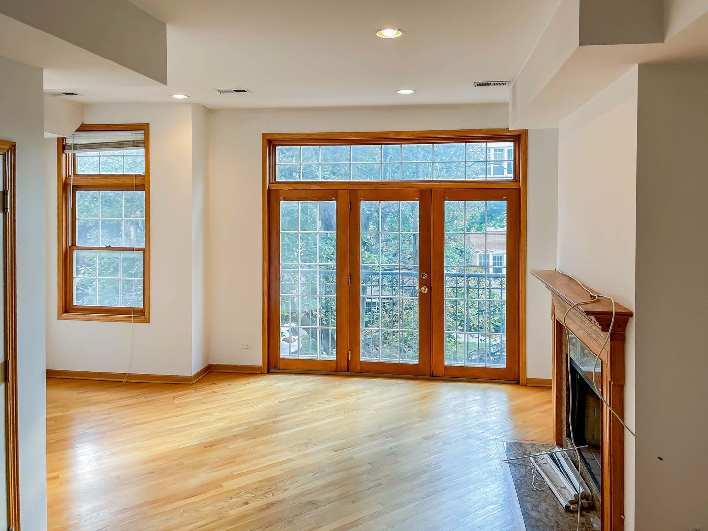 Chicago Apartment: 2714 N. Wayne Ave.