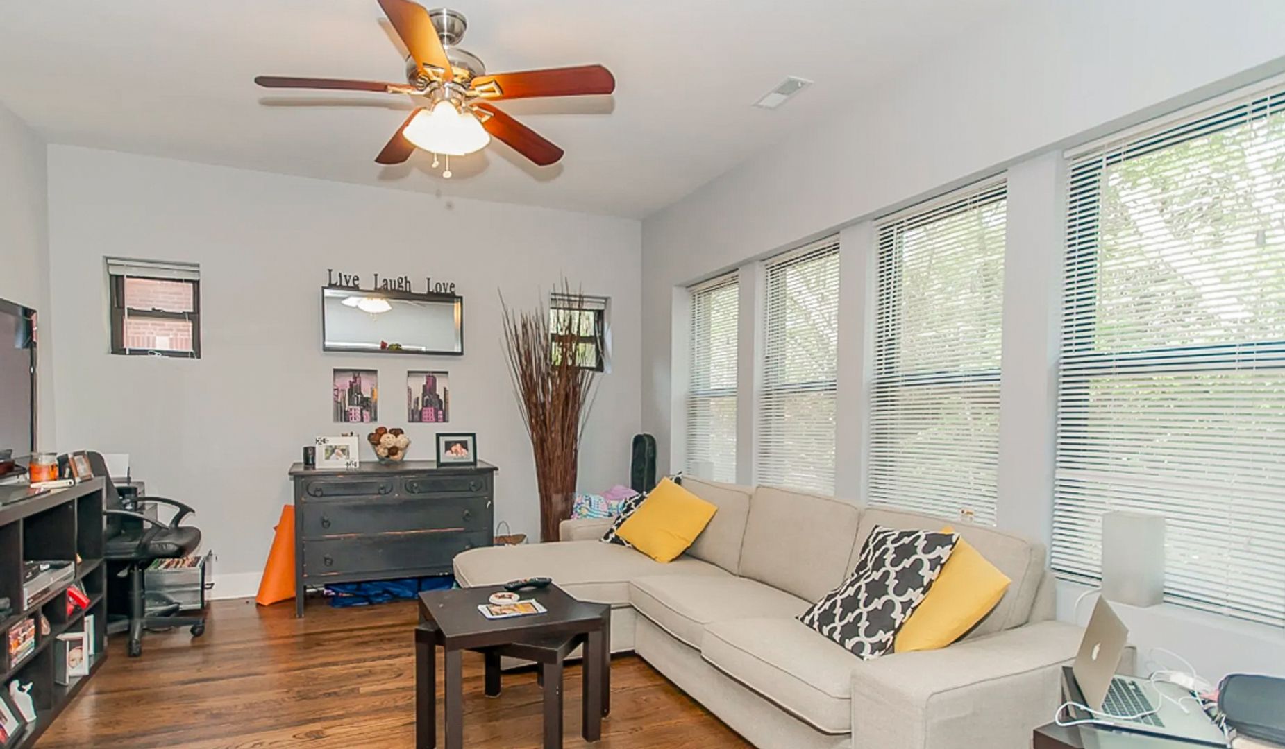 Chicago Apartment: 5553 N. Magnolia Ave.