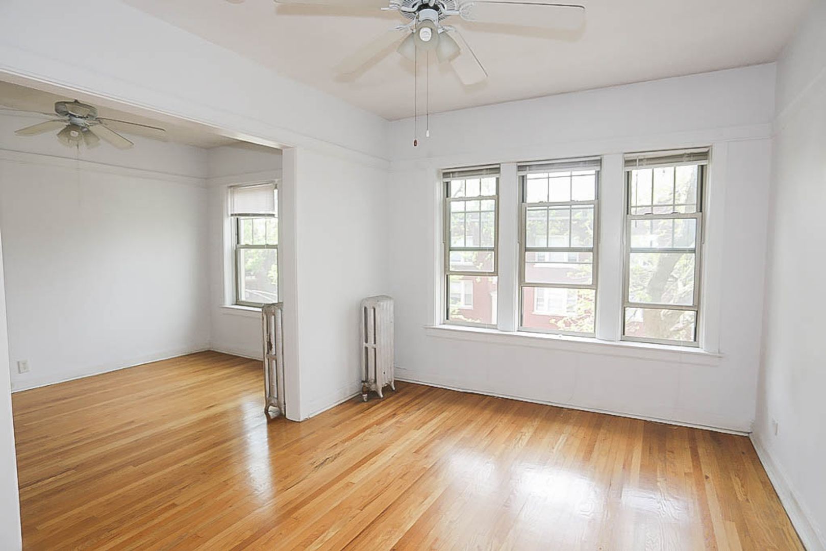 Chicago Apartment: 1916 W. Winona St.