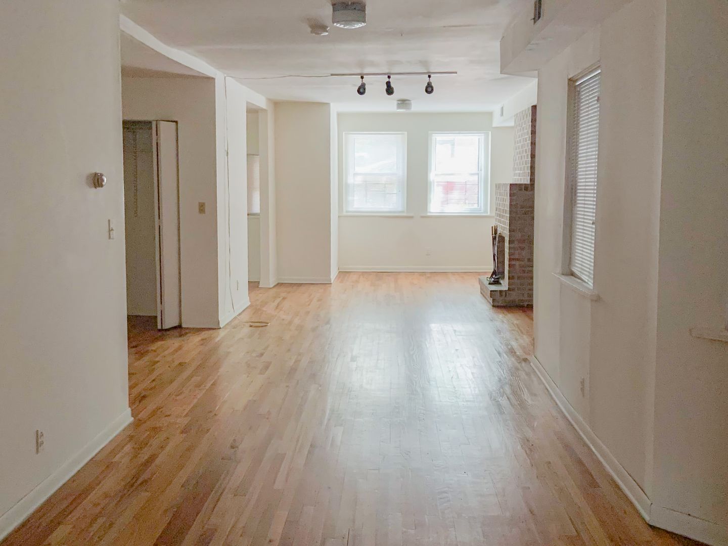 Chicago Apartment: 2600 N. Racine Ave.