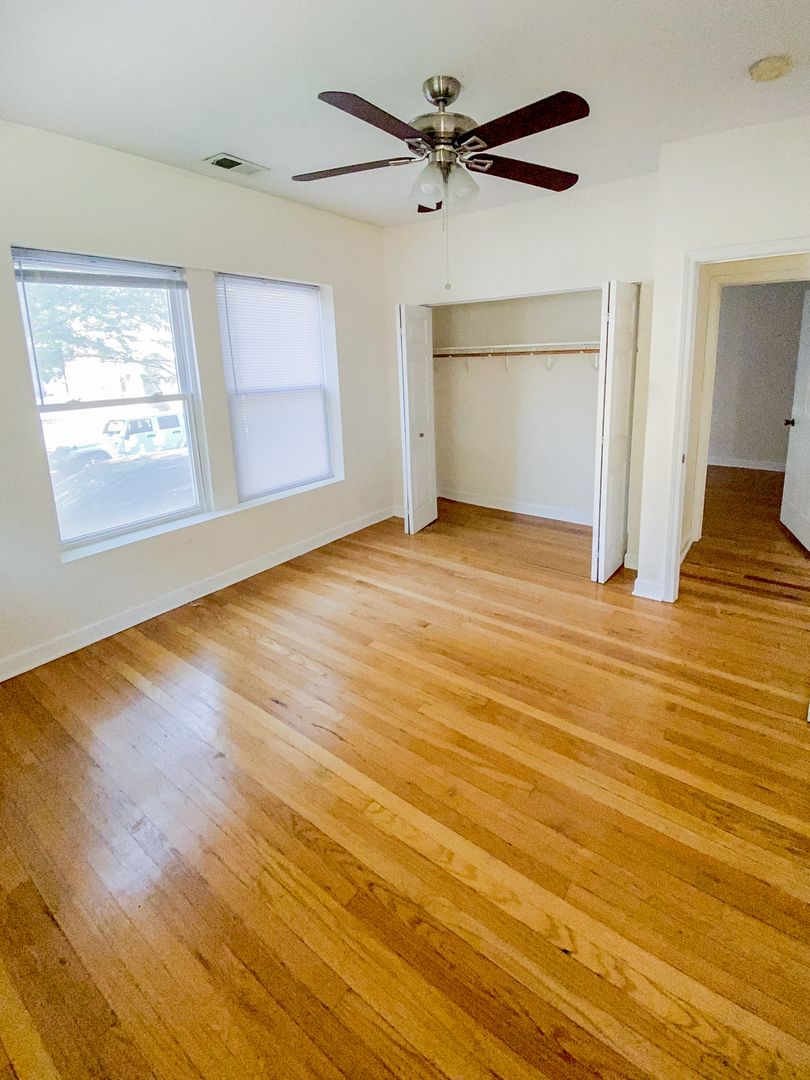 Chicago Apartment: 851 W. Cornelia Ave.