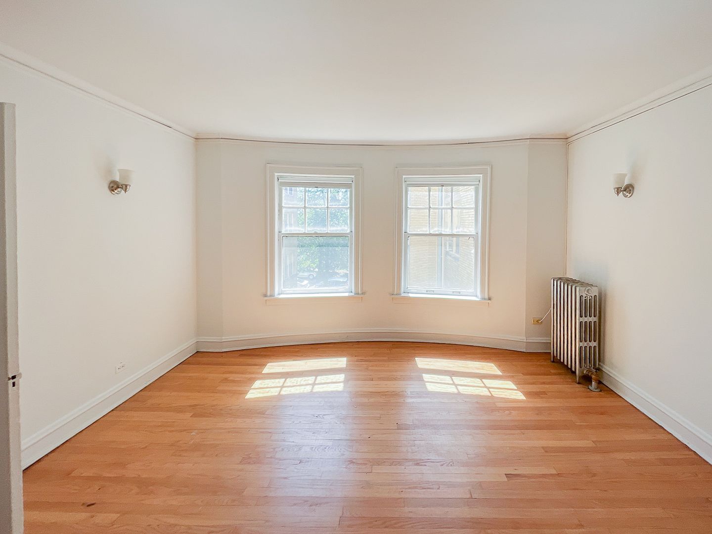 Chicago Apartment: 4500 N. Ashland Ave.