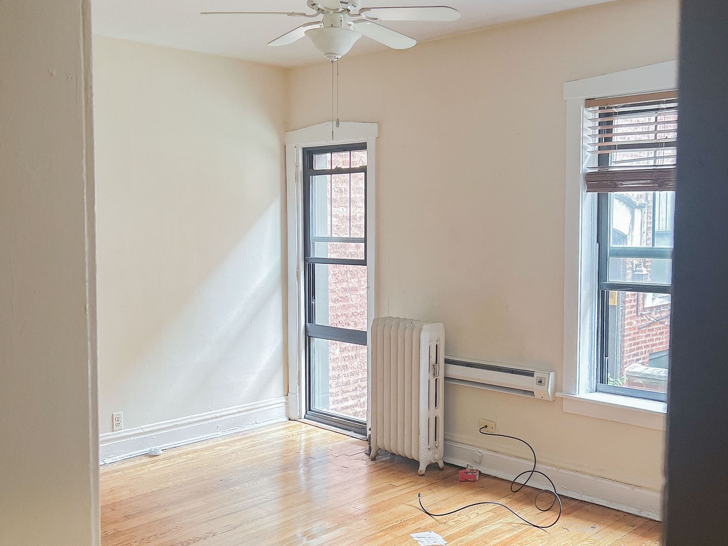 Chicago Apartment: 2876 N. Clark St.