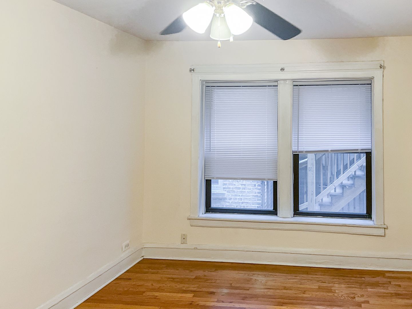 Chicago Apartment: 512 W. Cornelia Ave.