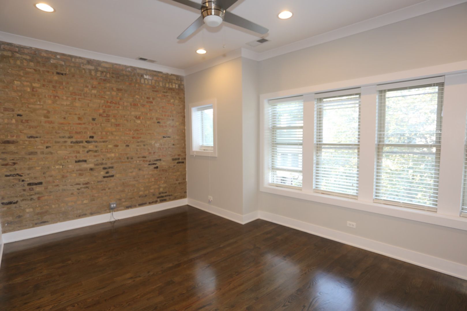 Chicago Apartment: 3915 N. Janssen Ave.