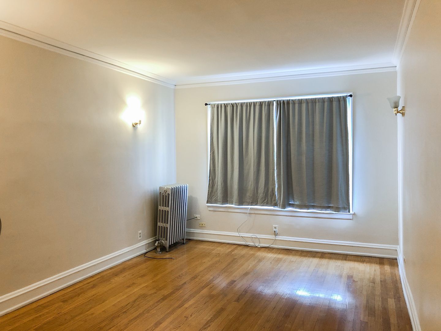 Chicago Apartment: 4500 N. Ashland Ave.