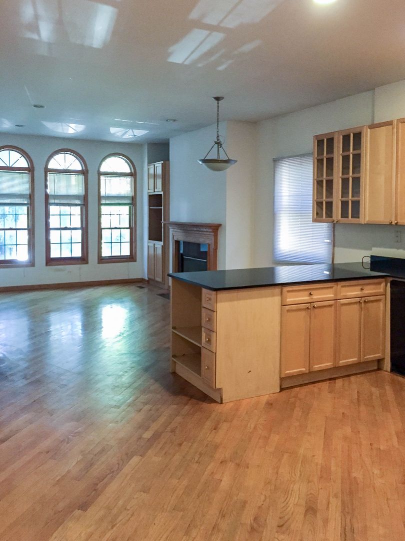 Chicago Apartment: 2735 N. Wayne Ave.