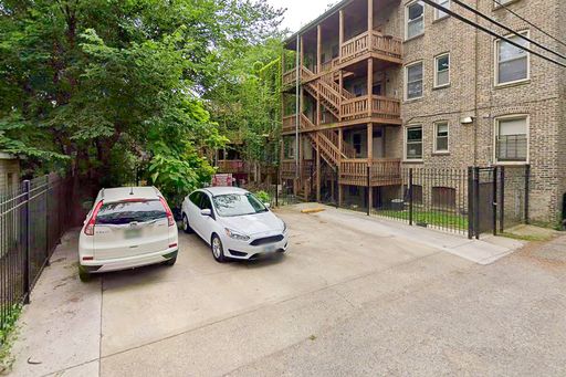 Parking for Rent - Winchester & Winona - Limited Spots! – photo 1