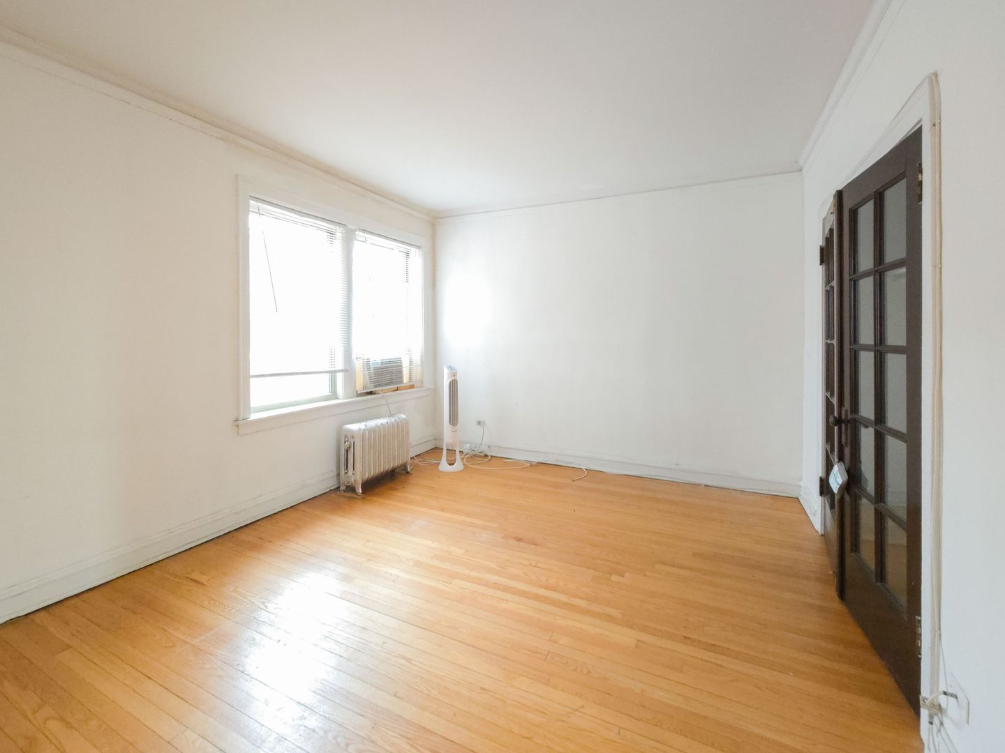 Chicago Apartment: 4501 N. Greenview Ave.