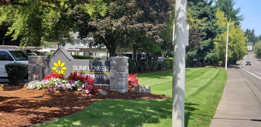 Two Bedroom, One Bath, 1st Floor - End of Winter Special - Second Month Free! – photo 1