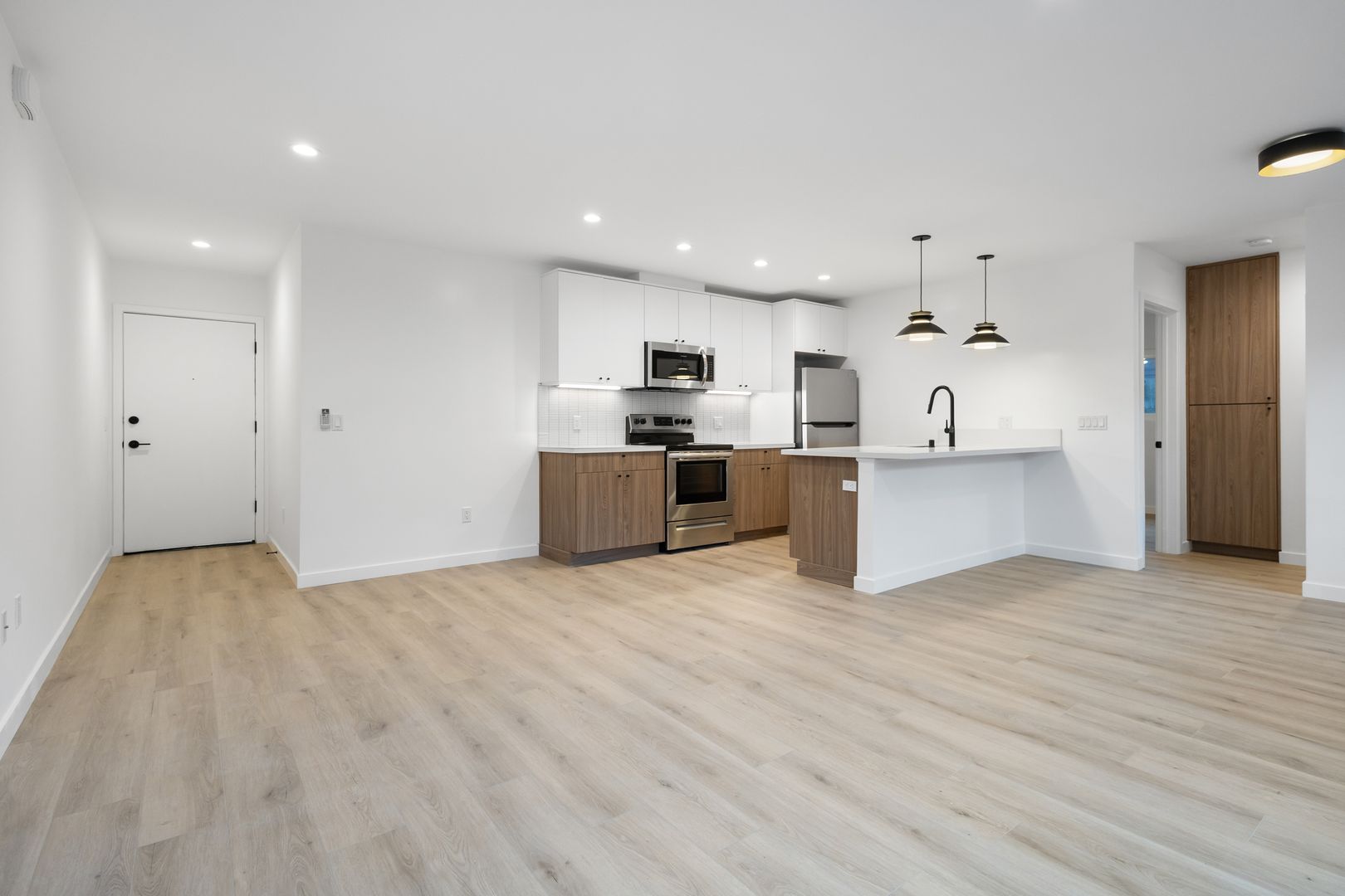 San Diego Apartment: 2101 Dale St