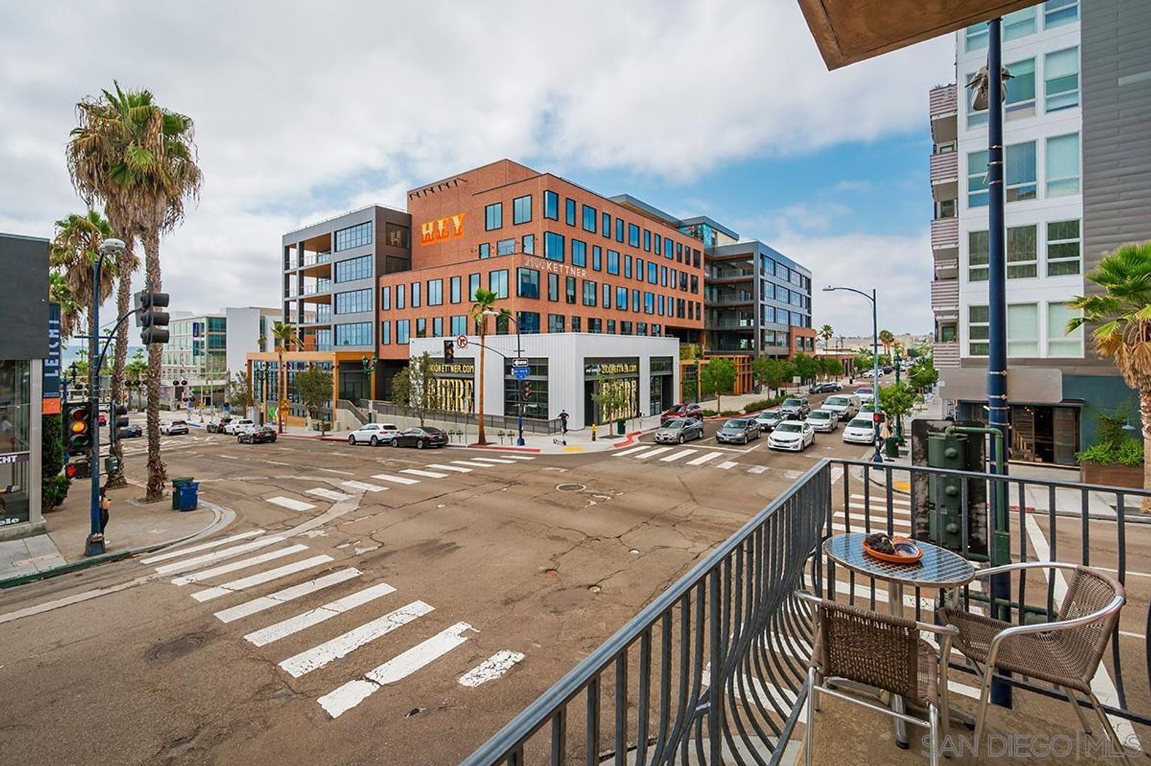 San Diego Condo: 801 Hawthorn Street - 102