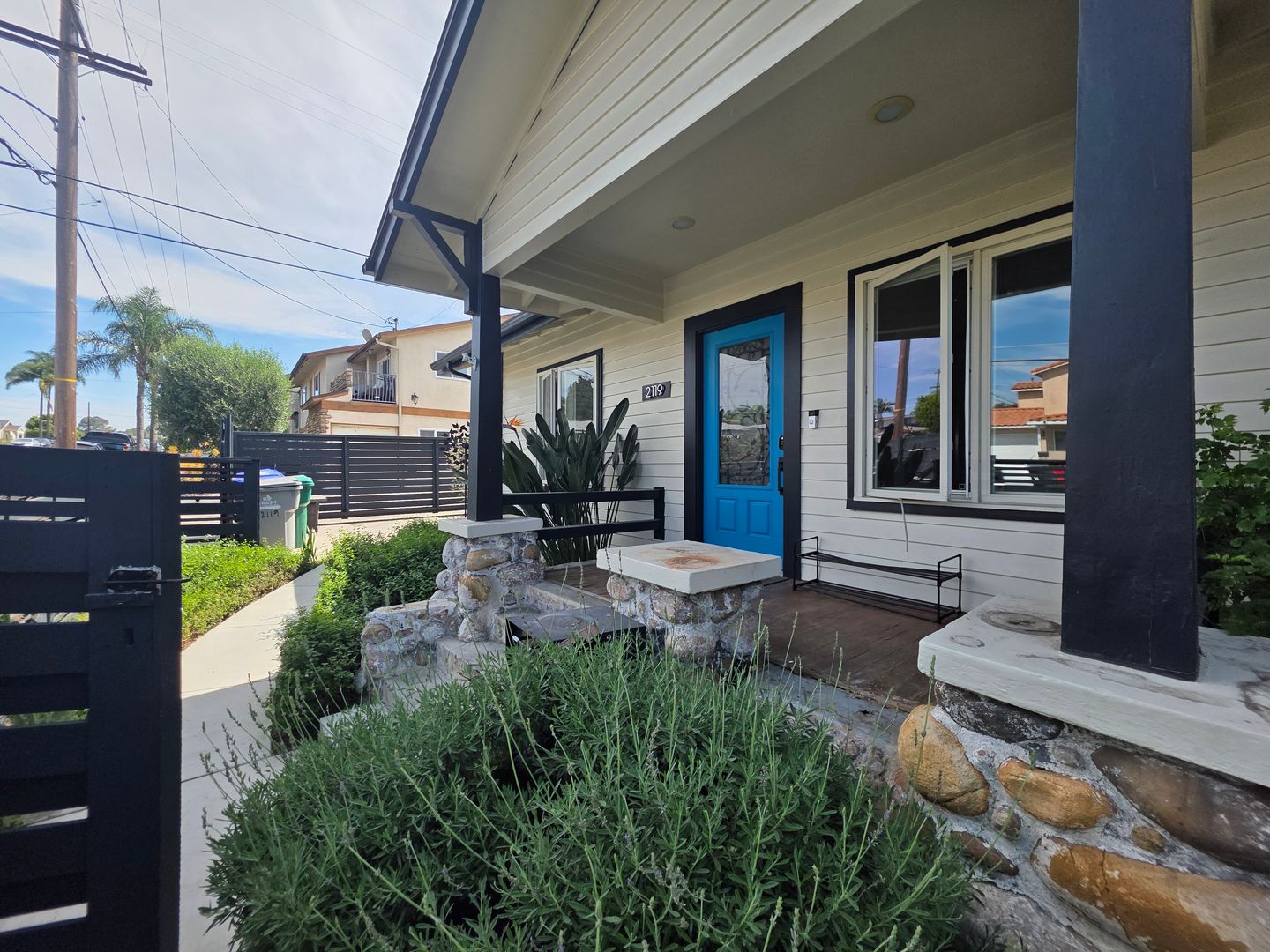 San Diego House: 2119 Polk Ave