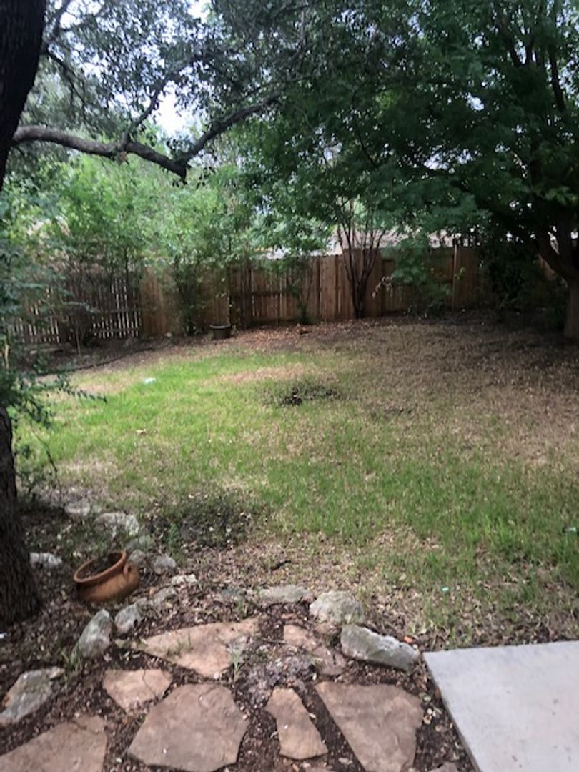 San Antonio House: 983 Calico Garden