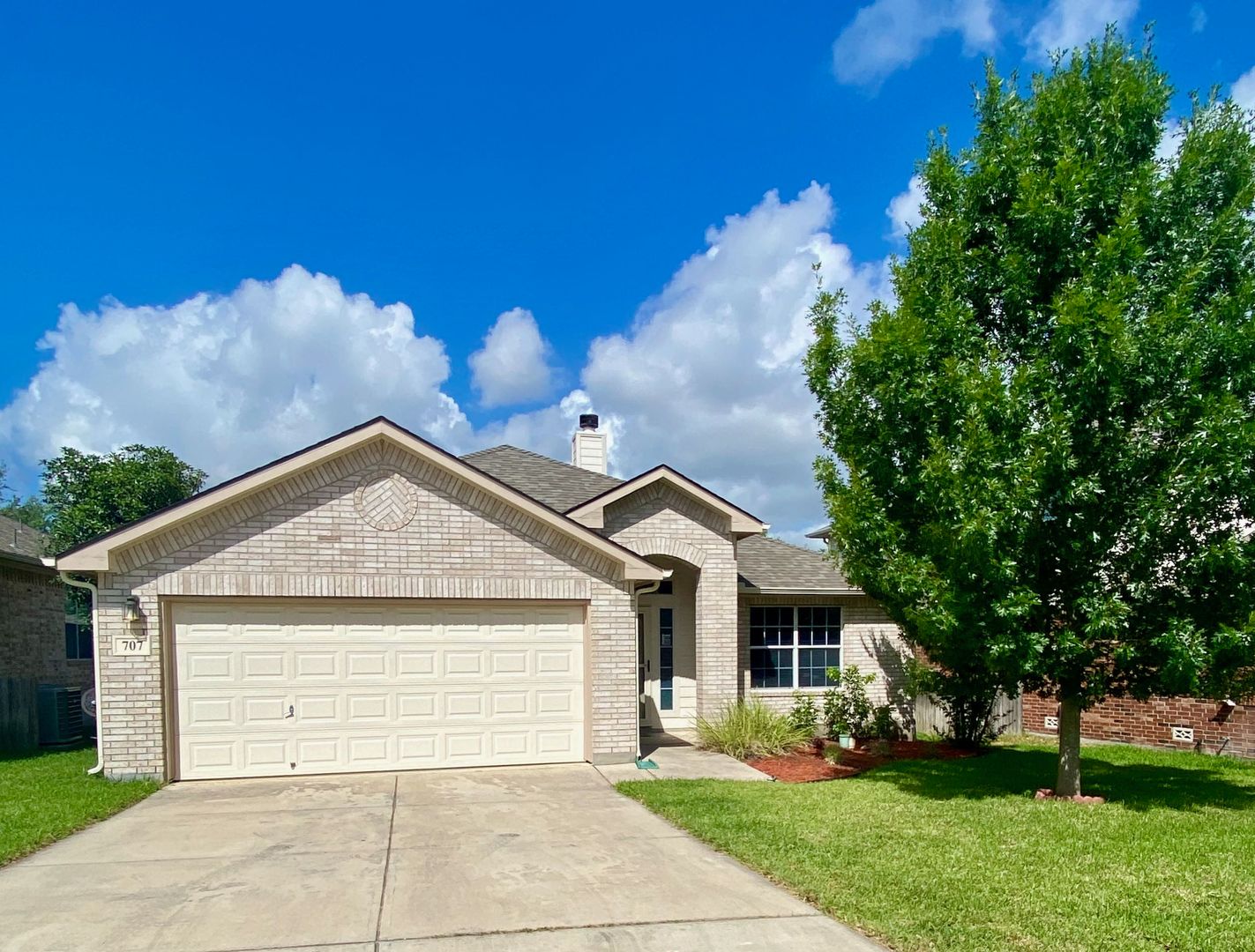 San Antonio House: 707 Point Sunset