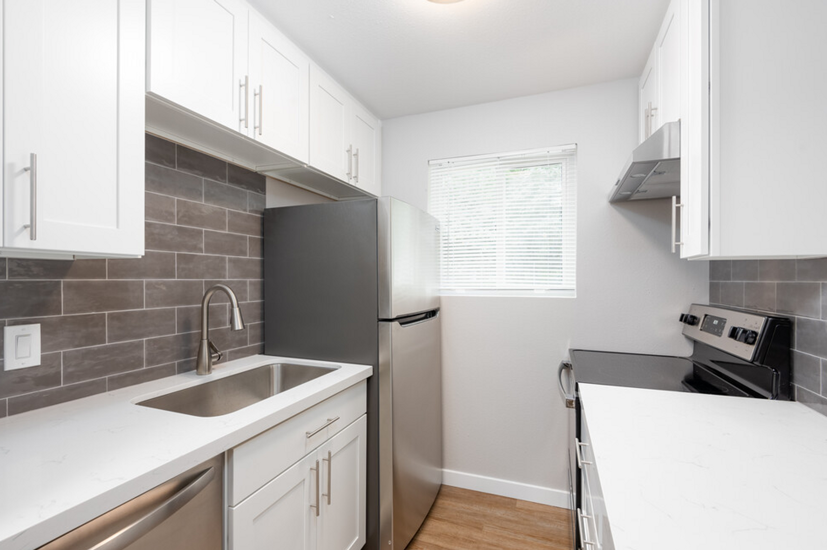 Federal Way Apartment: 1800 S 330th Street