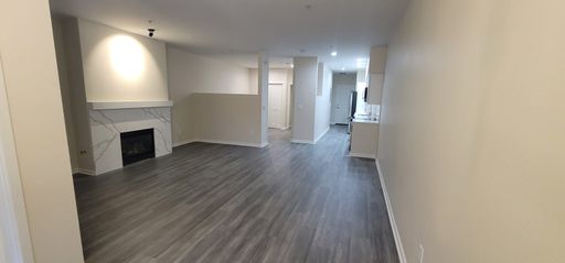 Modern 1BR in Main Street – 4 Weeks Free! – photo 1