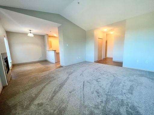 2-Bedroom Unit with Backyard Access – Perfect for Pets or Relaxing Outdoors – photo 1