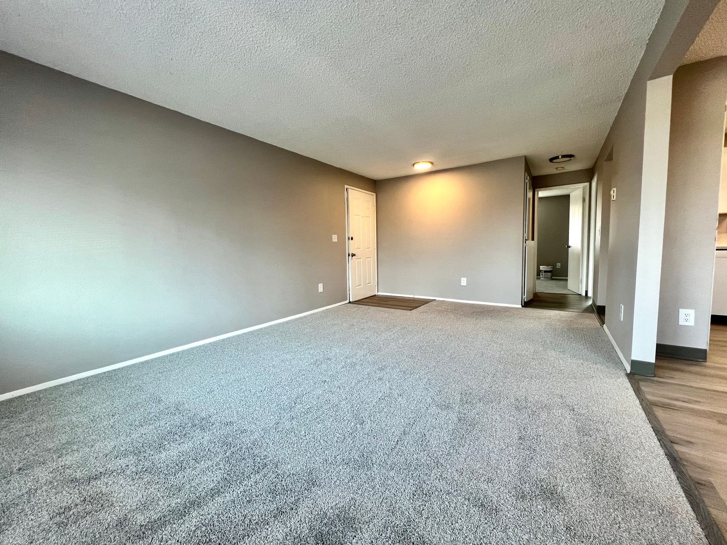 Puyallup Apartment: 10003-10020 167th St. Ct. E