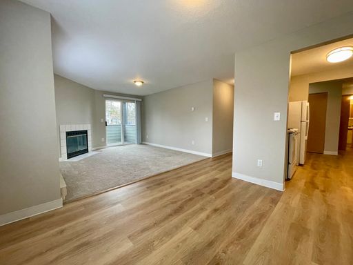 Second Floor - 2 bed 1 bath! – photo 1