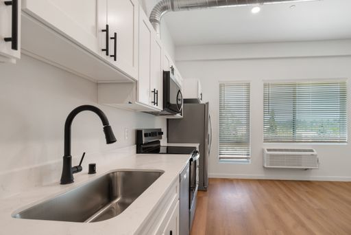 1 Bed/1 Bath Apartment in Downtown Olympia! – photo 1