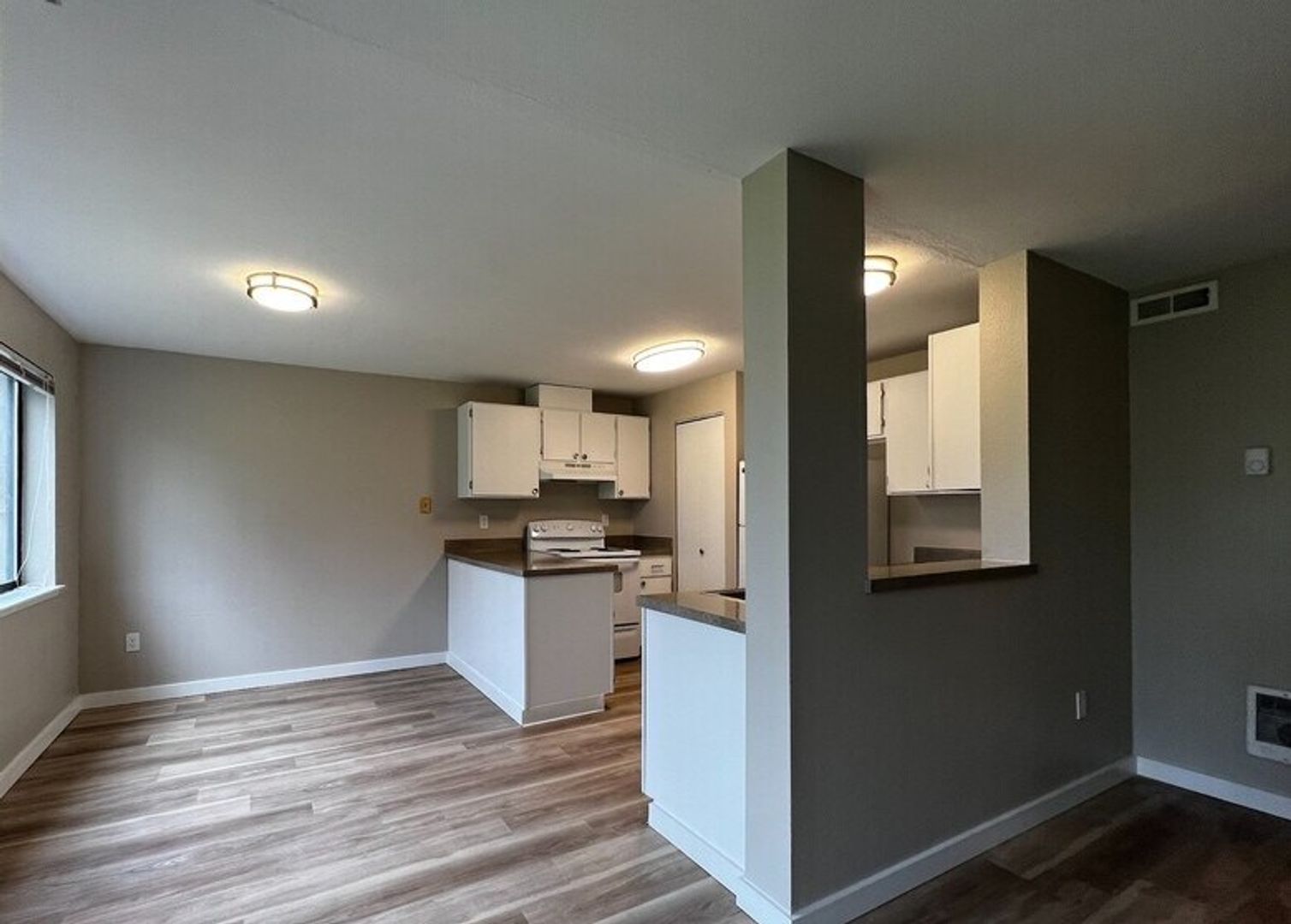 Tacoma Apartment: 2802 North Narrows Drive