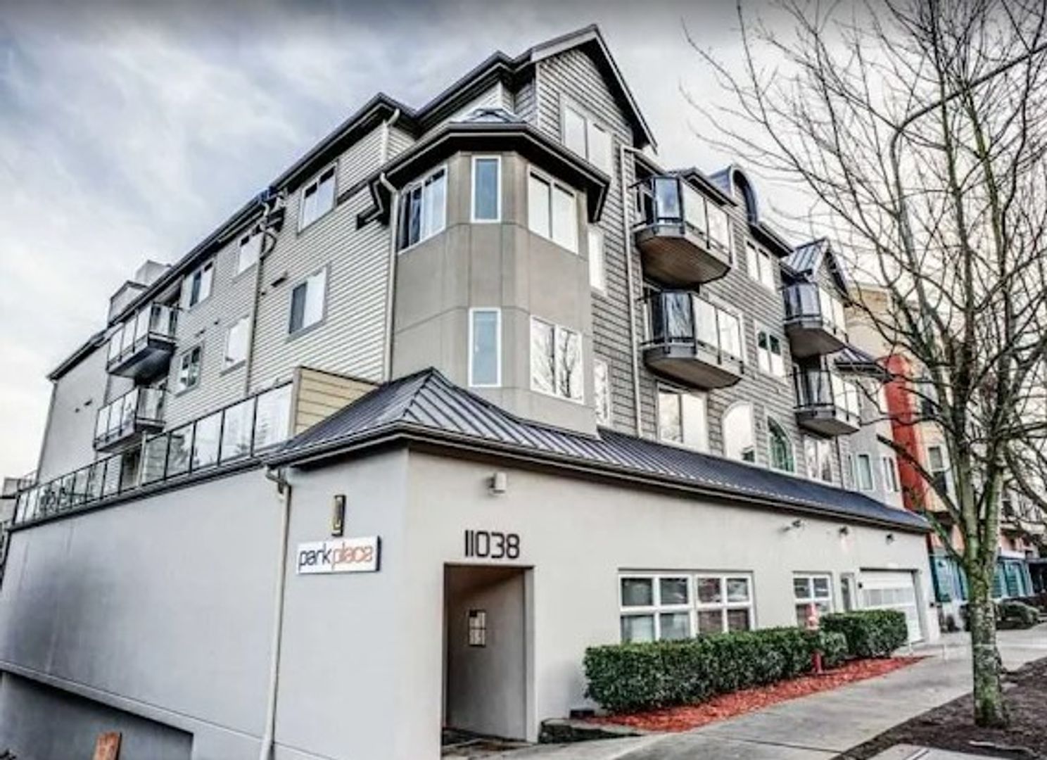 Seattle Apartment: 11038 Lake City Way NE