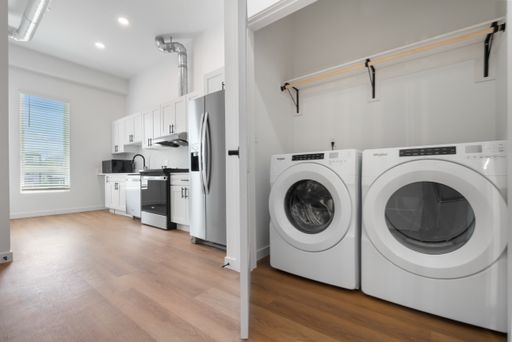Modern Downtown Olympia 1 Bedroom – photo 1