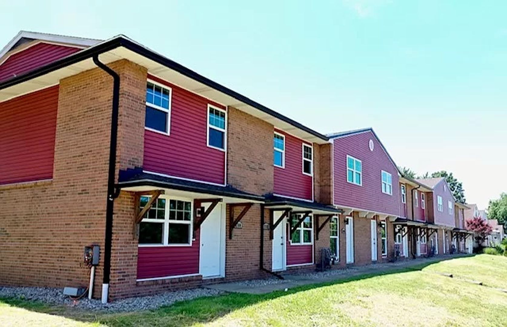 Akron Apartment: 2166-2184 Mogadore