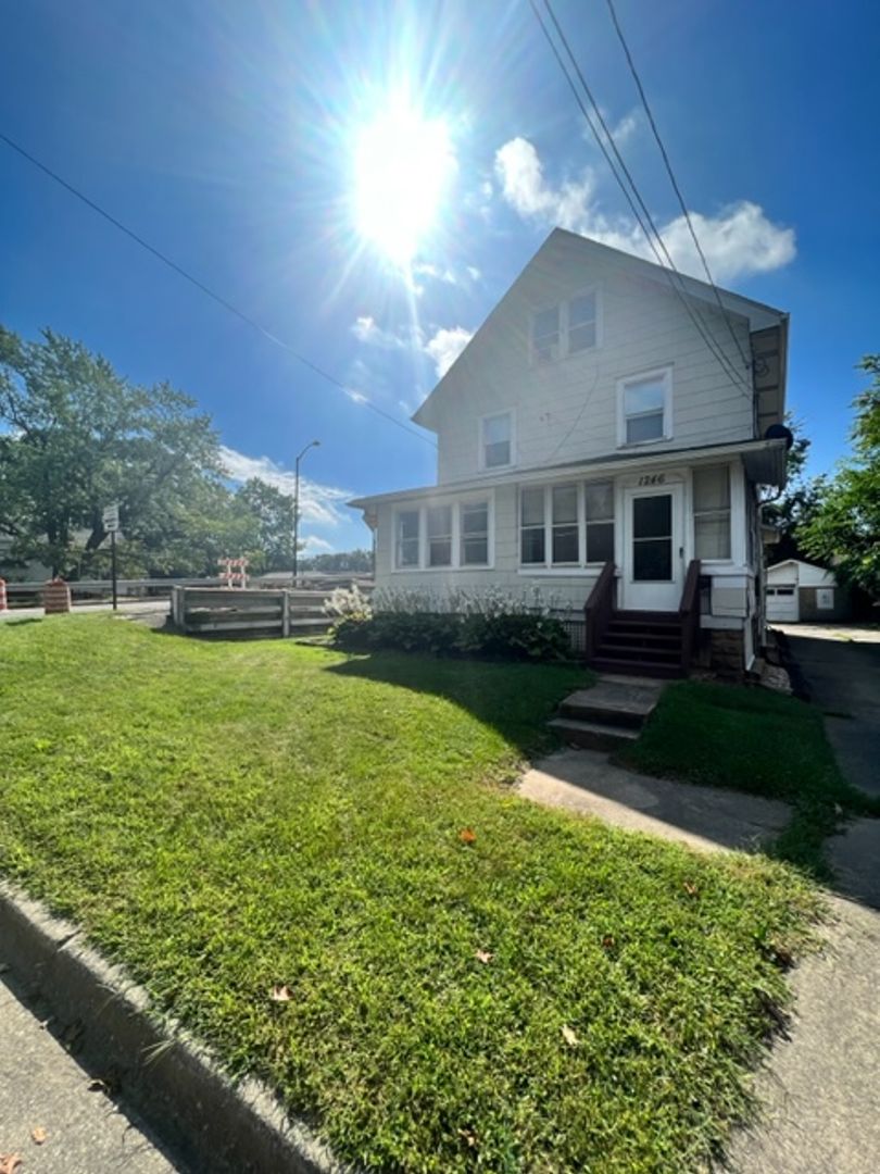 Akron Apartment: 1246 California Ave