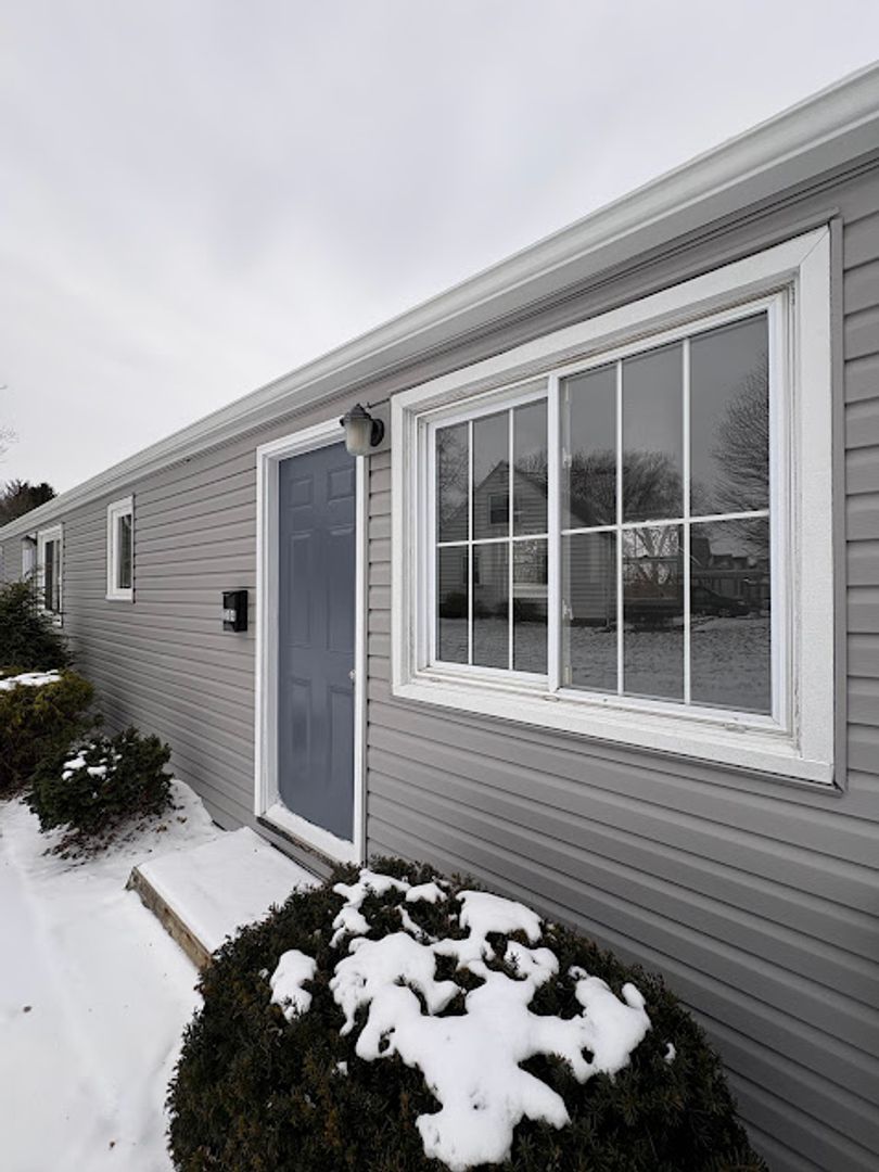 Canton Apartment: 2300 39th St NW