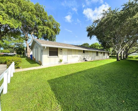 5637 Taft Street – photo 1